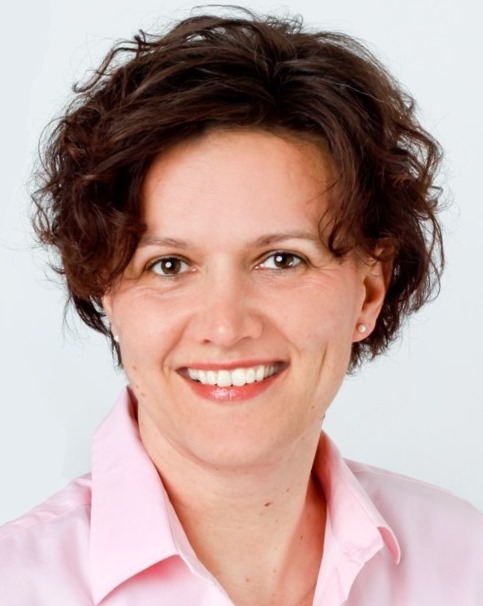 Antje Unger (Geschäftsführerin, ZTM, Betriebswirt HWK)